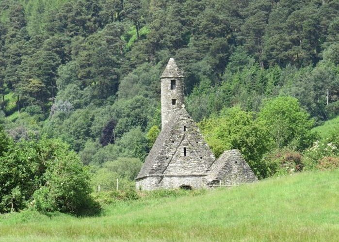 Irland - Glendalough - Pixabay - (c) desimaxwell