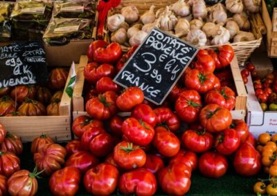 Provence - Markt - Pixabay - (c) rdlaw
