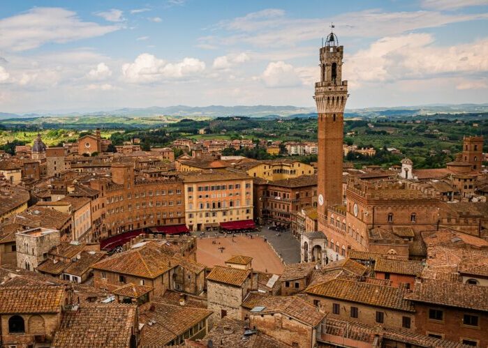 Siena - Pixabay - (c) MARTINOPHUC