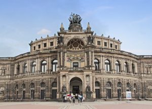 Dresden - Semperoper - Pixabay - (c) Lu_Ki_Na