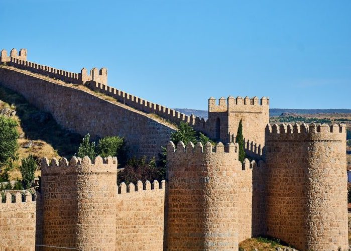 Avila - Stadtmauer - Pixabay - (c) NakNakNak