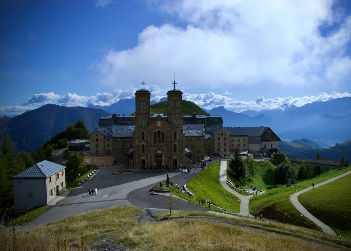  Pilgerreisen Christliche Reisen Studienreisen Mainz, Darmstadt, Wiesbaden, Rüsselsheim, Worms, Offenbach, Gießen, Alzey, Bensheim oder Heppenheim, Köln Leverkusen Düsseldorf Bonn Aachen Wuppertal Solingen Remscheid Bergisch Gladbach Neuss oder Siegburg 