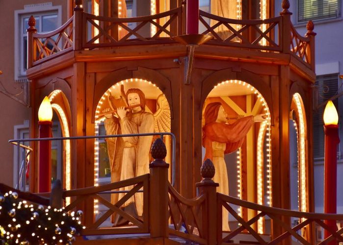 Augsburg - Weihnachtspyramide - Pixabay - (c) RitaE